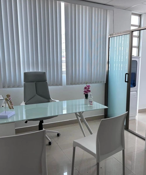 Dra. Viridiana Rodríguez Granados Especialista en Gastroenterología y Hepatología